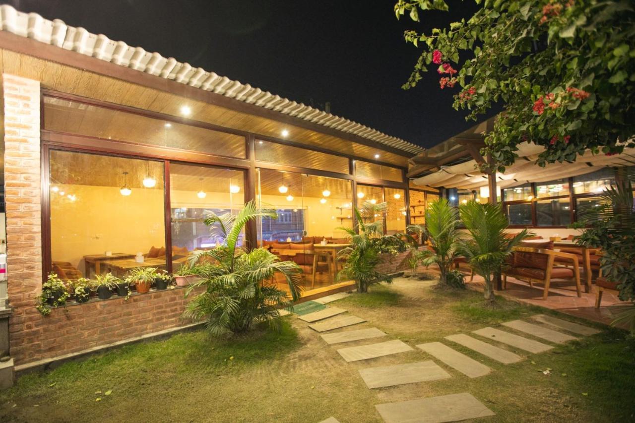 Lavie Residence And Spa Катманду Экстерьер фото